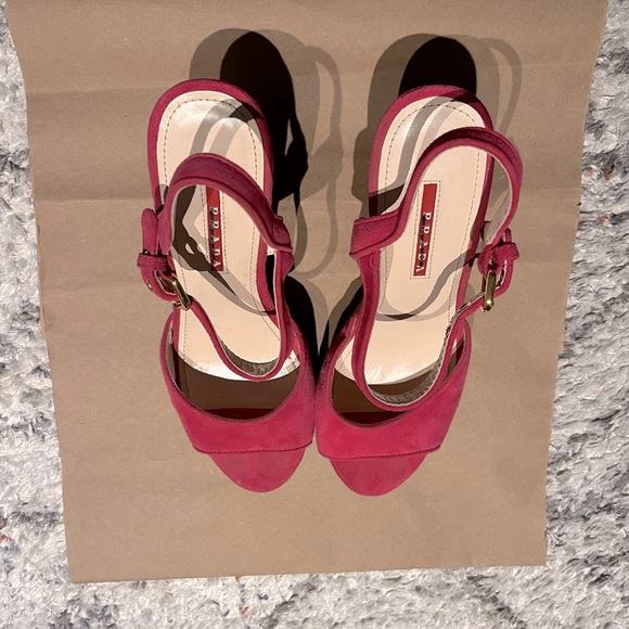 Like New - Prada Suede Pink Cork Wedge Sandals size 8 - Picture 2 of 3